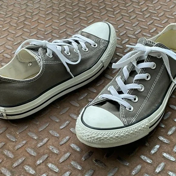 Converse All Star Shoes Lace Up GrayWhite Unisex Sneaker Size 8Men 10Women - Picture 1 of 12